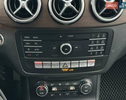 Сірий Мерседес Б-клас, об'ємом двигуна 0 л та пробігом 159 тис. км за 9400 $, фото 31 на Automoto.ua