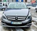 Сірий Мерседес Б-клас, об'ємом двигуна 0 л та пробігом 139 тис. км за 9400 $, фото 1 на Automoto.ua