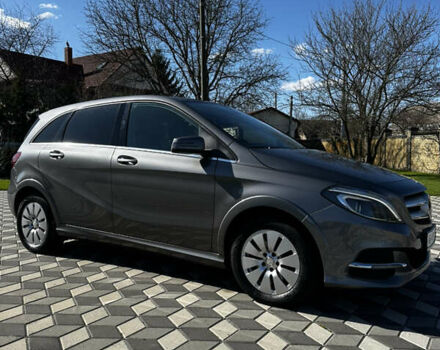 Серый Мерседес Б-класс, объемом двигателя 0 л и пробегом 63 тыс. км за 12900 $, фото 17 на Automoto.ua