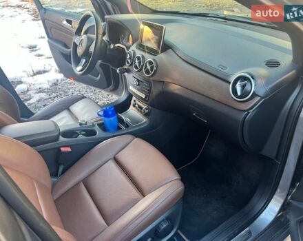 Серый Мерседес Б-класс, объемом двигателя 0 л и пробегом 114 тыс. км за 10600 $, фото 22 на Automoto.ua