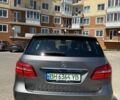 Серый Мерседес Б-класс, объемом двигателя 0 л и пробегом 142 тыс. км за 11000 $, фото 10 на Automoto.ua