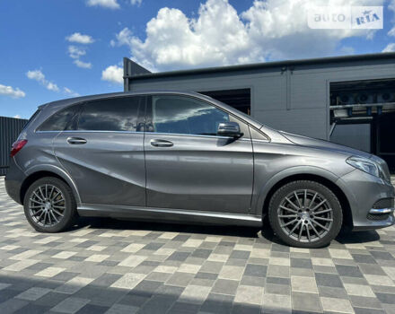 Серый Мерседес Б-класс, объемом двигателя 0 л и пробегом 100 тыс. км за 11275 $, фото 4 на Automoto.ua