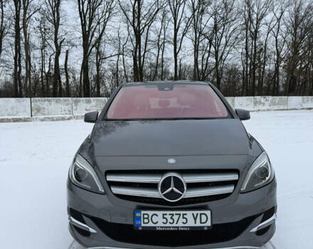 Серый Мерседес Б-класс, объемом двигателя 0 л и пробегом 92 тыс. км за 10800 $, фото 3 на Automoto.ua