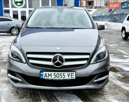 Сірий Мерседес Б-клас, об'ємом двигуна 0 л та пробігом 139 тис. км за 9000 $, фото 30 на Automoto.ua