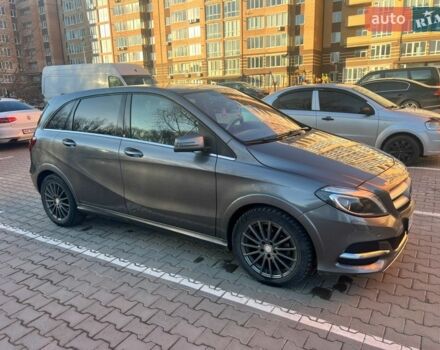 Серый Мерседес Б-класс, объемом двигателя 0 л и пробегом 114 тыс. км за 10600 $, фото 9 на Automoto.ua