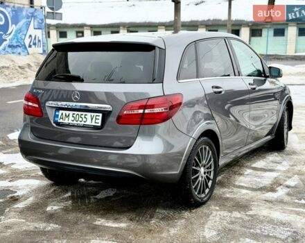 Сірий Мерседес Б-клас, об'ємом двигуна 0 л та пробігом 140 тис. км за 9500 $, фото 15 на Automoto.ua