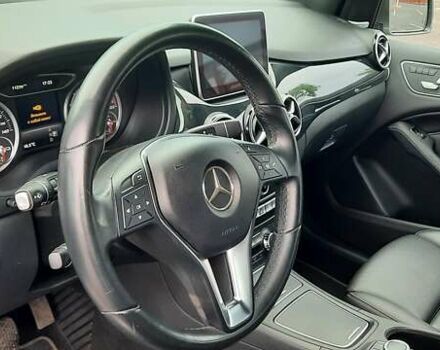 Серый Мерседес Б-класс, объемом двигателя 0 л и пробегом 44 тыс. км за 22000 $, фото 23 на Automoto.ua