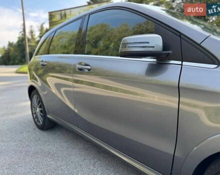 Сірий Мерседес Б-клас, об'ємом двигуна 0 л та пробігом 90 тис. км за 10200 $, фото 15 на Automoto.ua