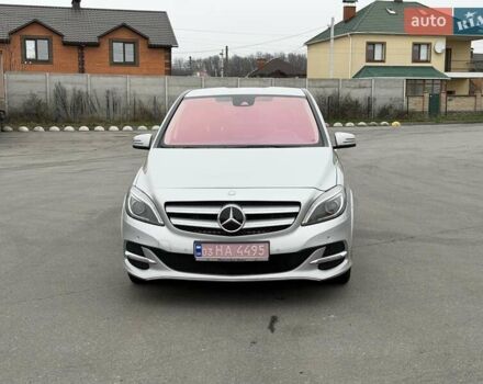 Сірий Мерседес Б-клас, об'ємом двигуна 0 л та пробігом 159 тис. км за 9400 $, фото 1 на Automoto.ua