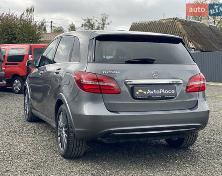 Серый Мерседес Б-класс, объемом двигателя 0 л и пробегом 115 тыс. км за 10999 $, фото 92 на Automoto.ua