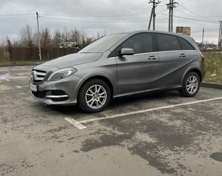 Сірий Мерседес Б-клас, об'ємом двигуна 0 л та пробігом 142 тис. км за 11800 $, фото 3 на Automoto.ua