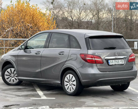 Сірий Мерседес Б-клас, об'ємом двигуна 0 л та пробігом 63 тис. км за 12900 $, фото 6 на Automoto.ua