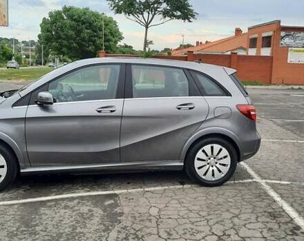 Серый Мерседес Б-класс, объемом двигателя 0 л и пробегом 44 тыс. км за 22000 $, фото 20 на Automoto.ua