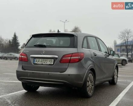 Сірий Мерседес Б-клас, об'ємом двигуна 0 л та пробігом 89 тис. км за 12750 $, фото 3 на Automoto.ua