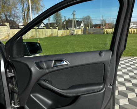 Серый Мерседес Б-класс, объемом двигателя 0 л и пробегом 63 тыс. км за 12900 $, фото 47 на Automoto.ua