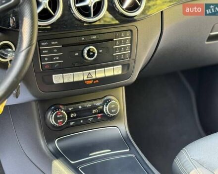 Сірий Мерседес Б-клас, об'ємом двигуна 0 л та пробігом 90 тис. км за 9850 $, фото 61 на Automoto.ua
