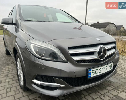 Сірий Мерседес Б-клас, об'ємом двигуна 0 л та пробігом 139 тис. км за 10400 $, фото 6 на Automoto.ua