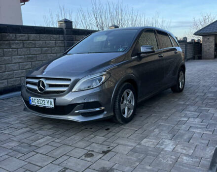 Серый Мерседес Б-класс, объемом двигателя 0 л и пробегом 116 тыс. км за 11700 $, фото 2 на Automoto.ua