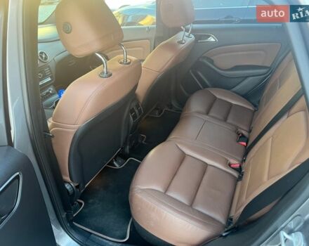 Серый Мерседес Б-класс, объемом двигателя 0 л и пробегом 114 тыс. км за 10600 $, фото 20 на Automoto.ua