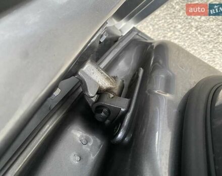 Серый Мерседес Б-класс, объемом двигателя 0 л и пробегом 147 тыс. км за 10900 $, фото 94 на Automoto.ua