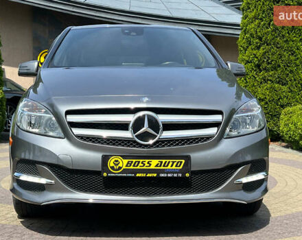 Серый Мерседес Б-класс, объемом двигателя 0 л и пробегом 61 тыс. км за 12500 $, фото 1 на Automoto.ua