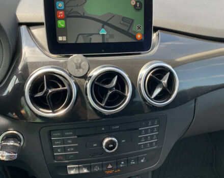 Серый Мерседес Б-класс, объемом двигателя 0 л и пробегом 112 тыс. км за 10300 $, фото 11 на Automoto.ua