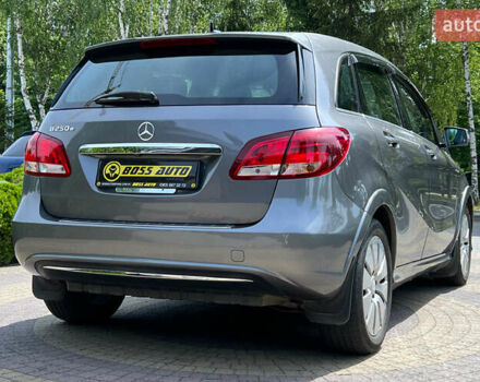 Серый Мерседес Б-класс, объемом двигателя 0 л и пробегом 61 тыс. км за 12500 $, фото 6 на Automoto.ua