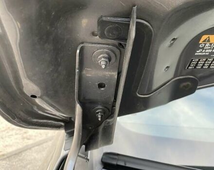 Серый Мерседес Б-класс, объемом двигателя 0 л и пробегом 147 тыс. км за 10900 $, фото 99 на Automoto.ua