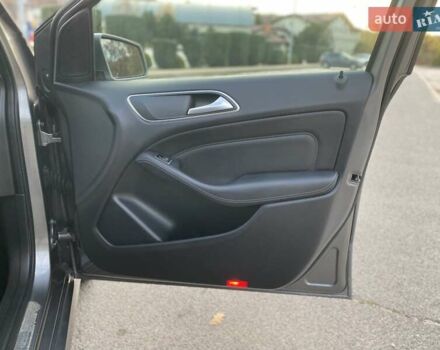 Серый Мерседес Б-класс, объемом двигателя 0 л и пробегом 147 тыс. км за 10900 $, фото 29 на Automoto.ua