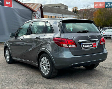 Мерседес Б-класс 2017 в Виннице на Automoto.ua Серый Мерседес Б-класс, объемом двигателя 2 л и пробегом 149 тыс. км за 14480 $, фото 6 на Automoto.ua