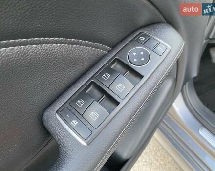 Серый Мерседес Б-класс, объемом двигателя 0 л и пробегом 147 тыс. км за 10900 $, фото 42 на Automoto.ua