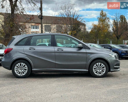 Мерседес Б-класс 2017 в Виннице на Automoto.ua Серый Мерседес Б-класс, объемом двигателя 2 л и пробегом 149 тыс. км за 14480 $, фото 11 на Automoto.ua