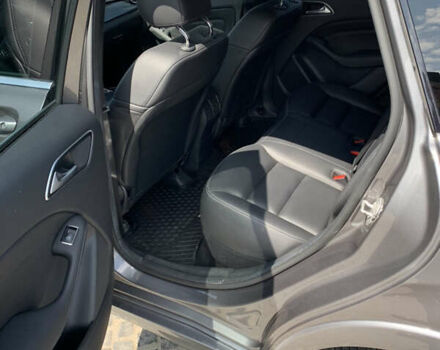 Серый Мерседес Б-класс, объемом двигателя 0 л и пробегом 112 тыс. км за 10300 $, фото 15 на Automoto.ua