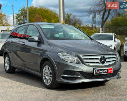 Мерседес Б-класс 2017 в Виннице на Automoto.ua Серый Мерседес Б-класс, объемом двигателя 2 л и пробегом 149 тыс. км за 14480 $, фото 13 на Automoto.ua