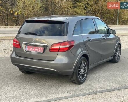 Серый Мерседес Б-класс, объемом двигателя 0 л и пробегом 147 тыс. км за 10900 $, фото 3 на Automoto.ua