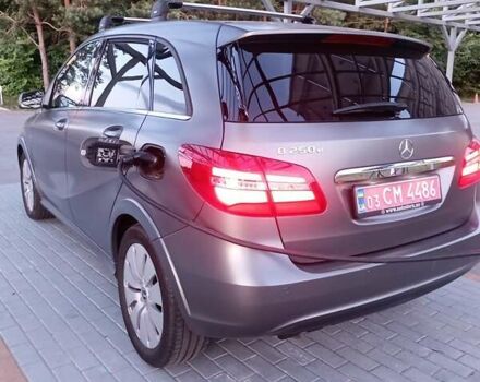 Серый Мерседес Б-класс, объемом двигателя 0 л и пробегом 97 тыс. км за 15200 $, фото 32 на Automoto.ua