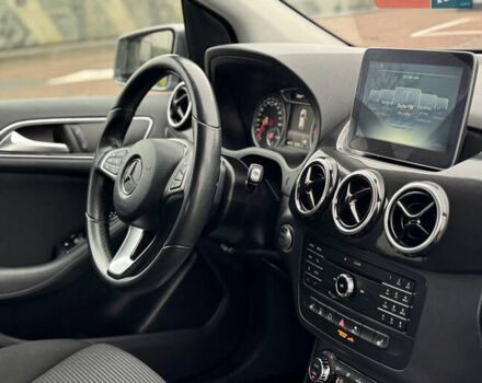 Сірий Мерседес Б-клас, об'ємом двигуна 0 л та пробігом 116 тис. км за 8999 $, фото 41 на Automoto.ua