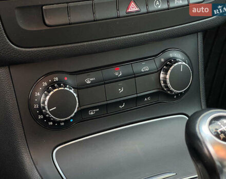 Мерседес Б-класс 2017 в Виннице на Automoto.ua Серый Мерседес Б-класс, объемом двигателя 2 л и пробегом 149 тыс. км за 14480 $, фото 27 на Automoto.ua