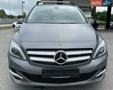 Серый Мерседес Б-класс, объемом двигателя 0 л и пробегом 97 тыс. км за 15200 $, фото 2 на Automoto.ua