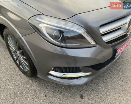 Серый Мерседес Б-класс, объемом двигателя 0 л и пробегом 147 тыс. км за 10900 $, фото 18 на Automoto.ua