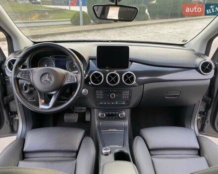 Серый Мерседес Б-класс, объемом двигателя 0 л и пробегом 147 тыс. км за 10900 $, фото 26 на Automoto.ua