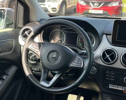 Сірий Мерседес Б-клас, об'ємом двигуна 0 л та пробігом 92 тис. км за 12290 $, фото 35 на Automoto.ua
