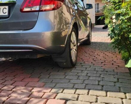 Сірий Мерседес Б-клас, об'ємом двигуна 0 л та пробігом 61 тис. км за 11500 $, фото 10 на Automoto.ua