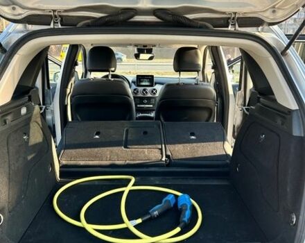 Серый Мерседес Б-класс, объемом двигателя 0 л и пробегом 98 тыс. км за 9900 $, фото 49 на Automoto.ua