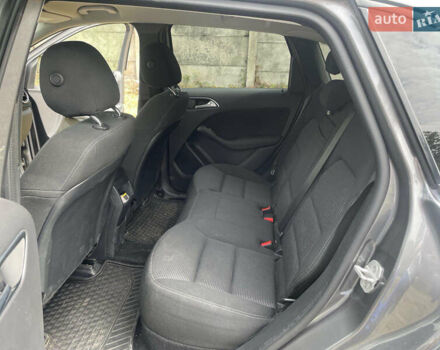 Серый Мерседес Б-класс, объемом двигателя 0 л и пробегом 65 тыс. км за 9300 $, фото 4 на Automoto.ua