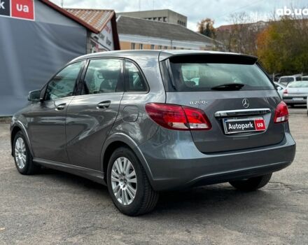 Серый Мерседес Б-класс, объемом двигателя 2 л и пробегом 149 тыс. км за 14480 $, фото 6 на Automoto.ua