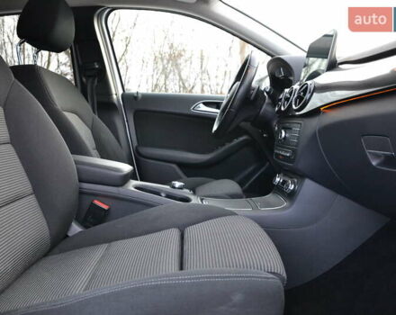 Серый Мерседес Б-класс, объемом двигателя 0 л и пробегом 80 тыс. км за 10450 $, фото 23 на Automoto.ua