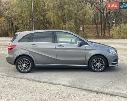 Серый Мерседес Б-класс, объемом двигателя 0 л и пробегом 147 тыс. км за 10900 $, фото 6 на Automoto.ua