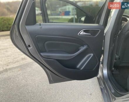 Серый Мерседес Б-класс, объемом двигателя 0 л и пробегом 147 тыс. км за 10900 $, фото 28 на Automoto.ua