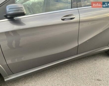 Серый Мерседес Б-класс, объемом двигателя 0 л и пробегом 147 тыс. км за 10900 $, фото 87 на Automoto.ua